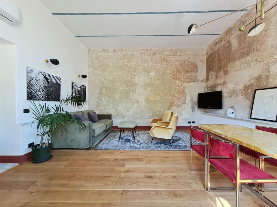 Boutique Penthouse With Terrace, Spanish Steps Roma Esterno foto