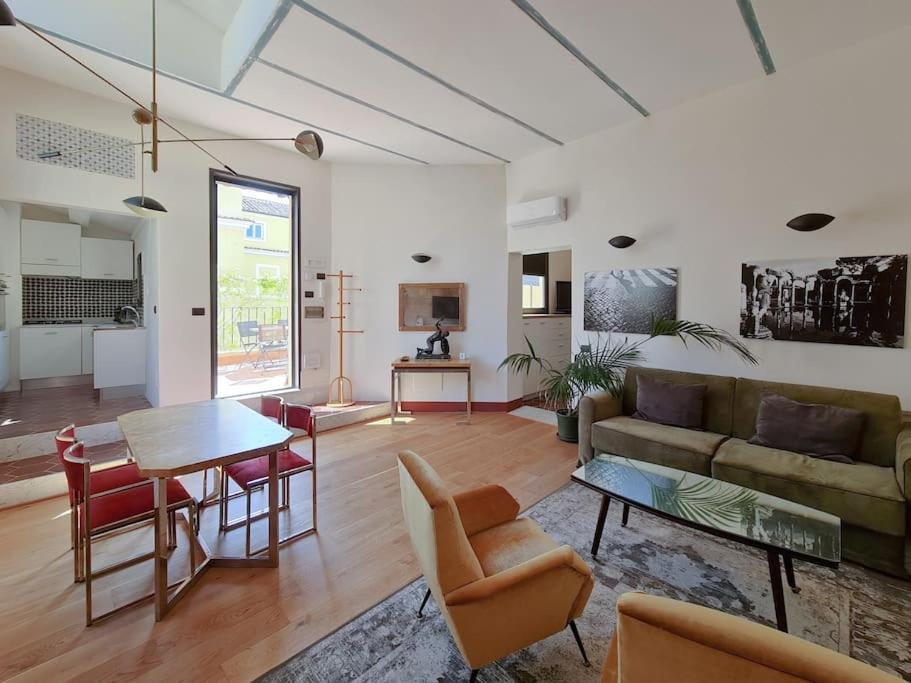 Boutique Penthouse With Terrace, Spanish Steps Roma Esterno foto